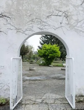 Hotel Creativity House Of Bas - Free Parking