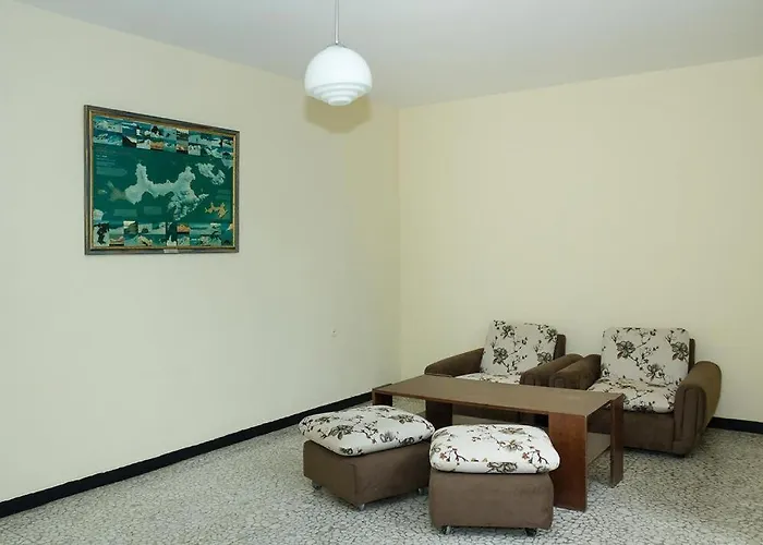 Holiday House Of Bas Varna - Free Parking Hotel Varna